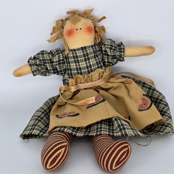 Handmade 11" Primitive Folk Art Cloth Rag Doll Country Farmhouse Decor on Chair - Picture 3 of 11